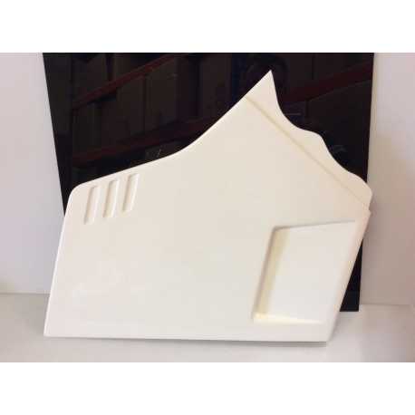 Suzuki GSXR750 F 85 - Centre Panel (Right Hand)