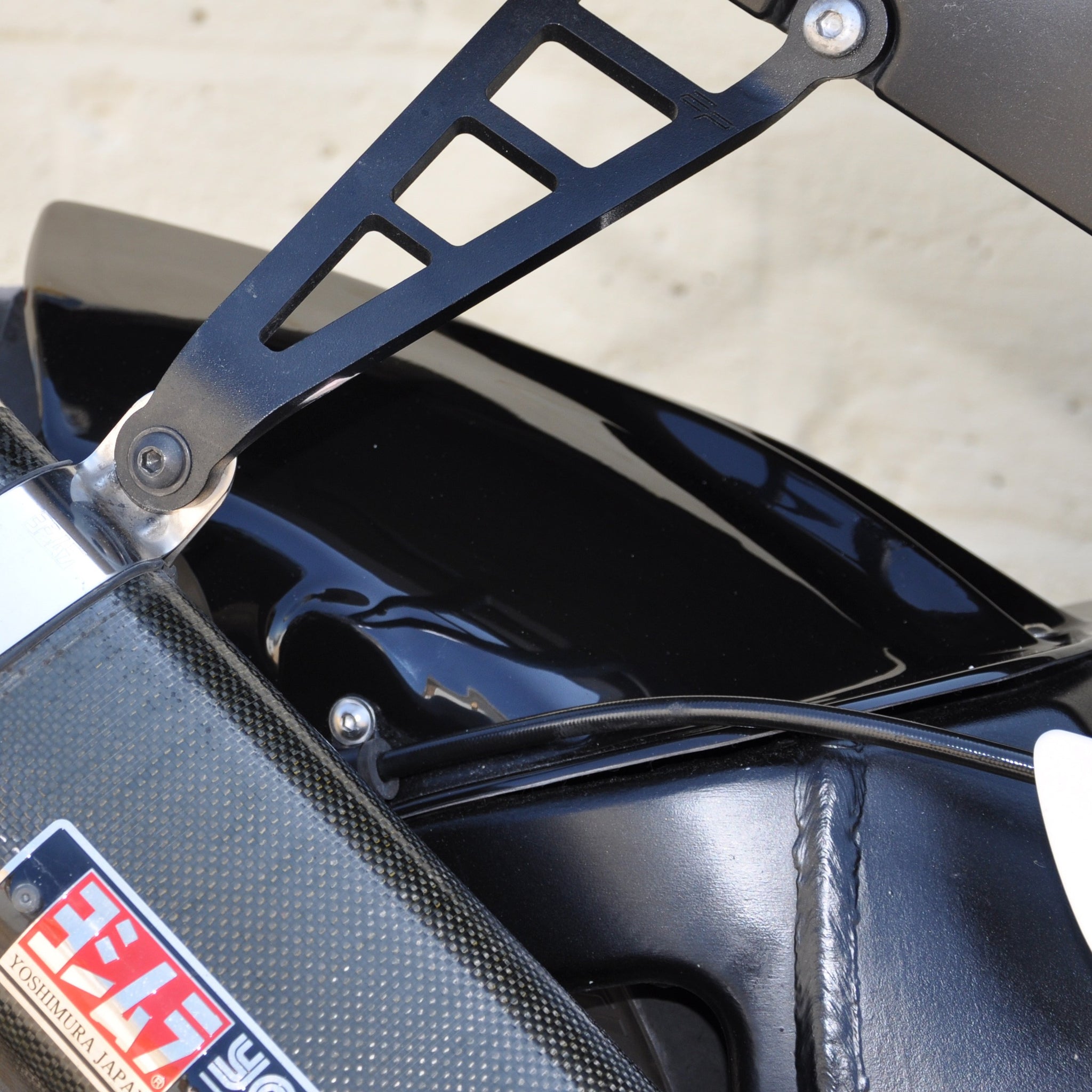 Suzuki GSXR1000 K5-K6 - Rear Hugger (CF)