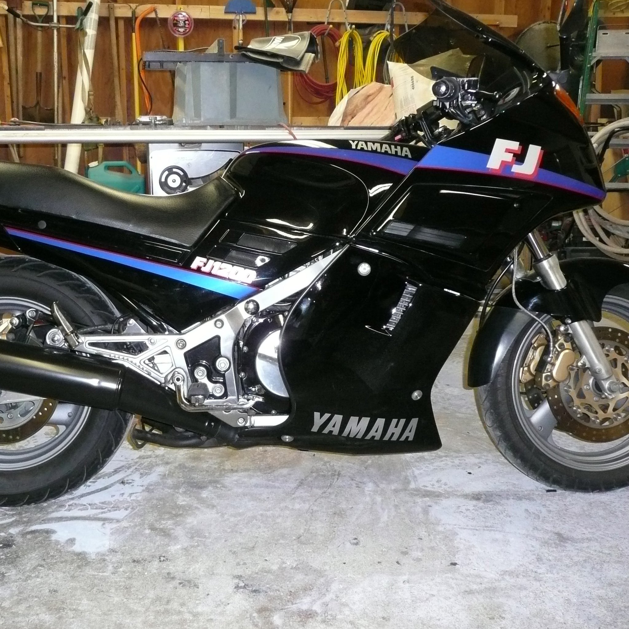 Yamaha FJ1200 88-90 (3CV) - Fairing Lowers