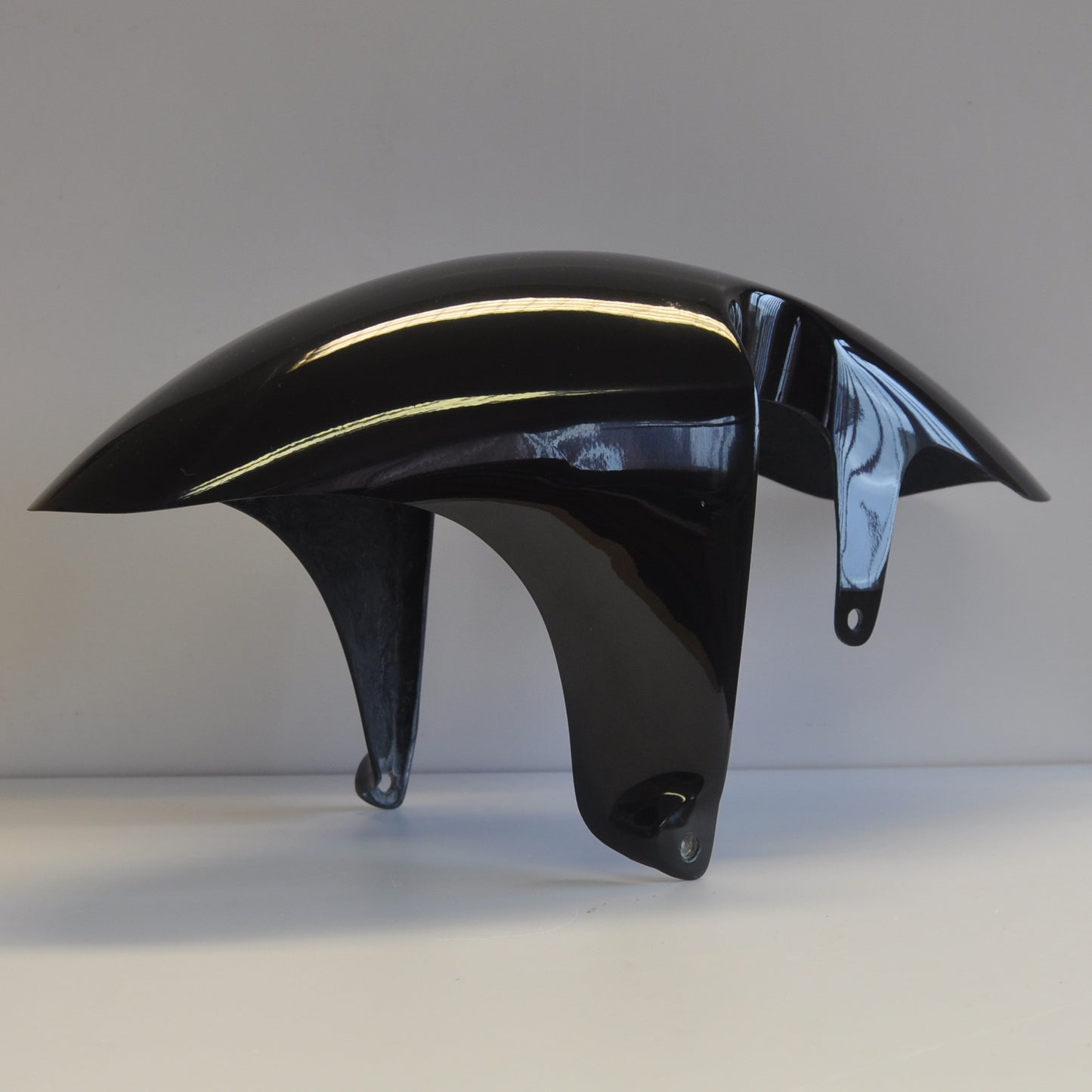 Suzuki RGV250 M/N/P - Replacement Front Mudguard (GRP)