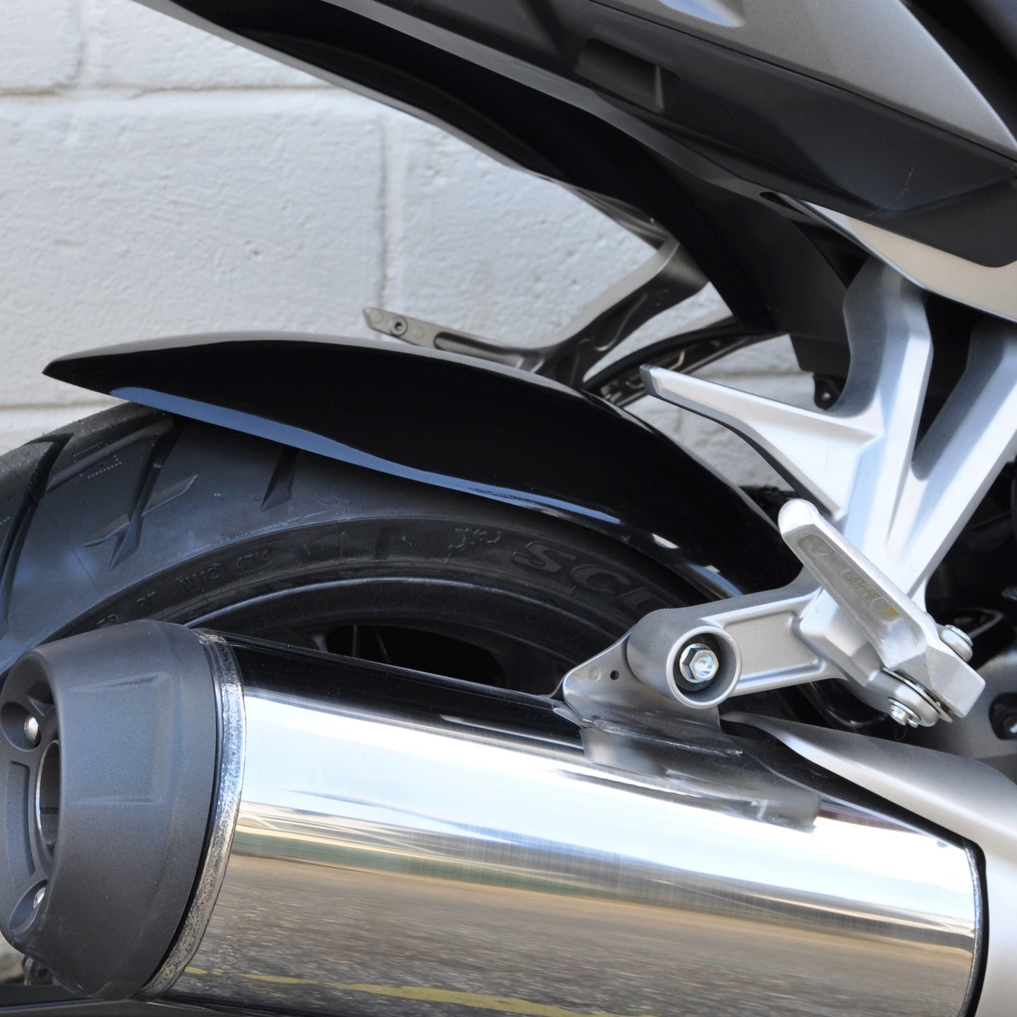 Honda VFR800X Crossrunner 2015- - Rear Hugger (CF)