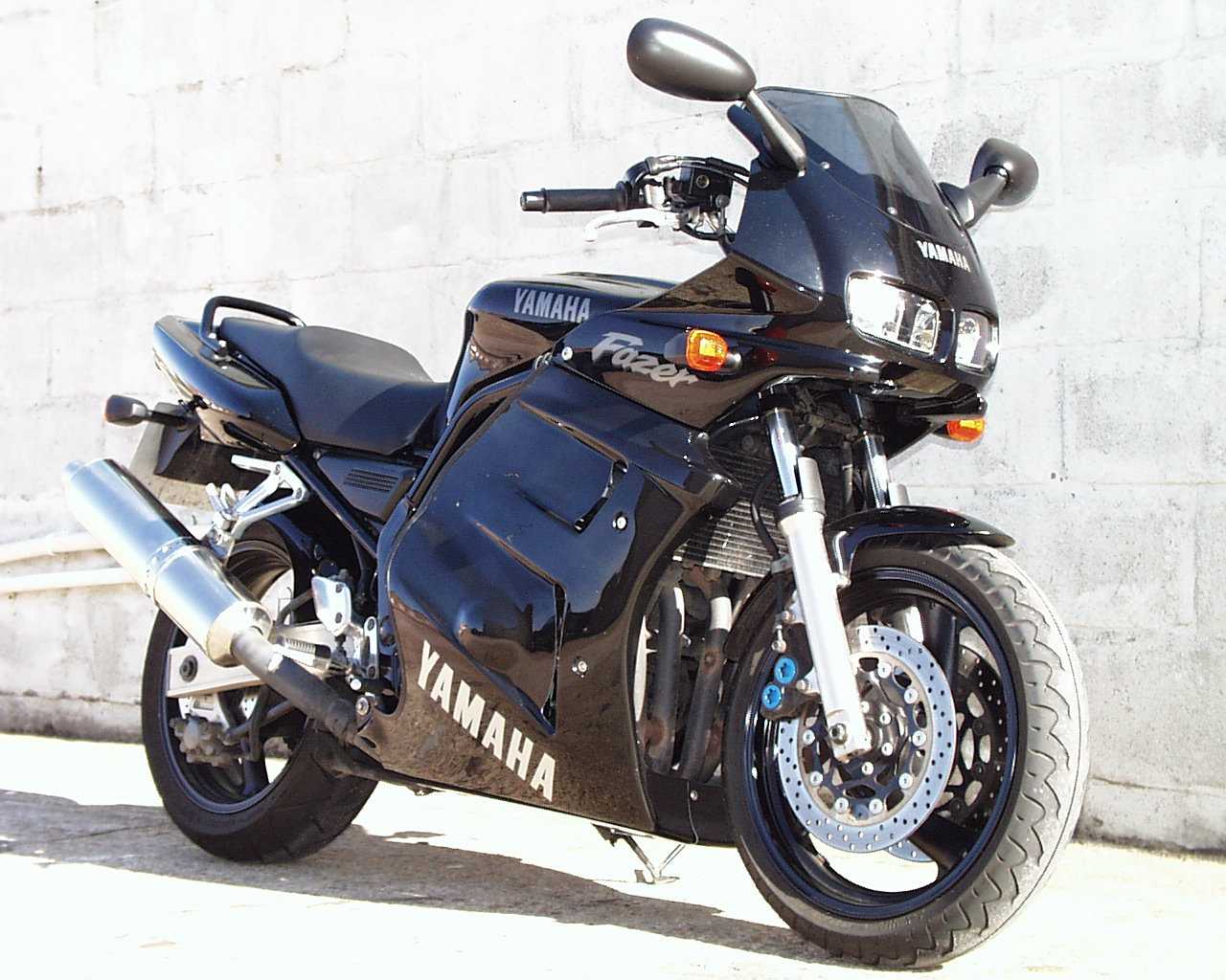 Yamaha FZS600 Fazer 1998-01 - Standard Screen