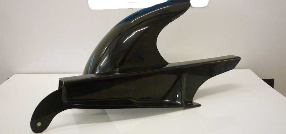 Triumph Tiger 955i 2004-06 - Rear Hugger (CF)
