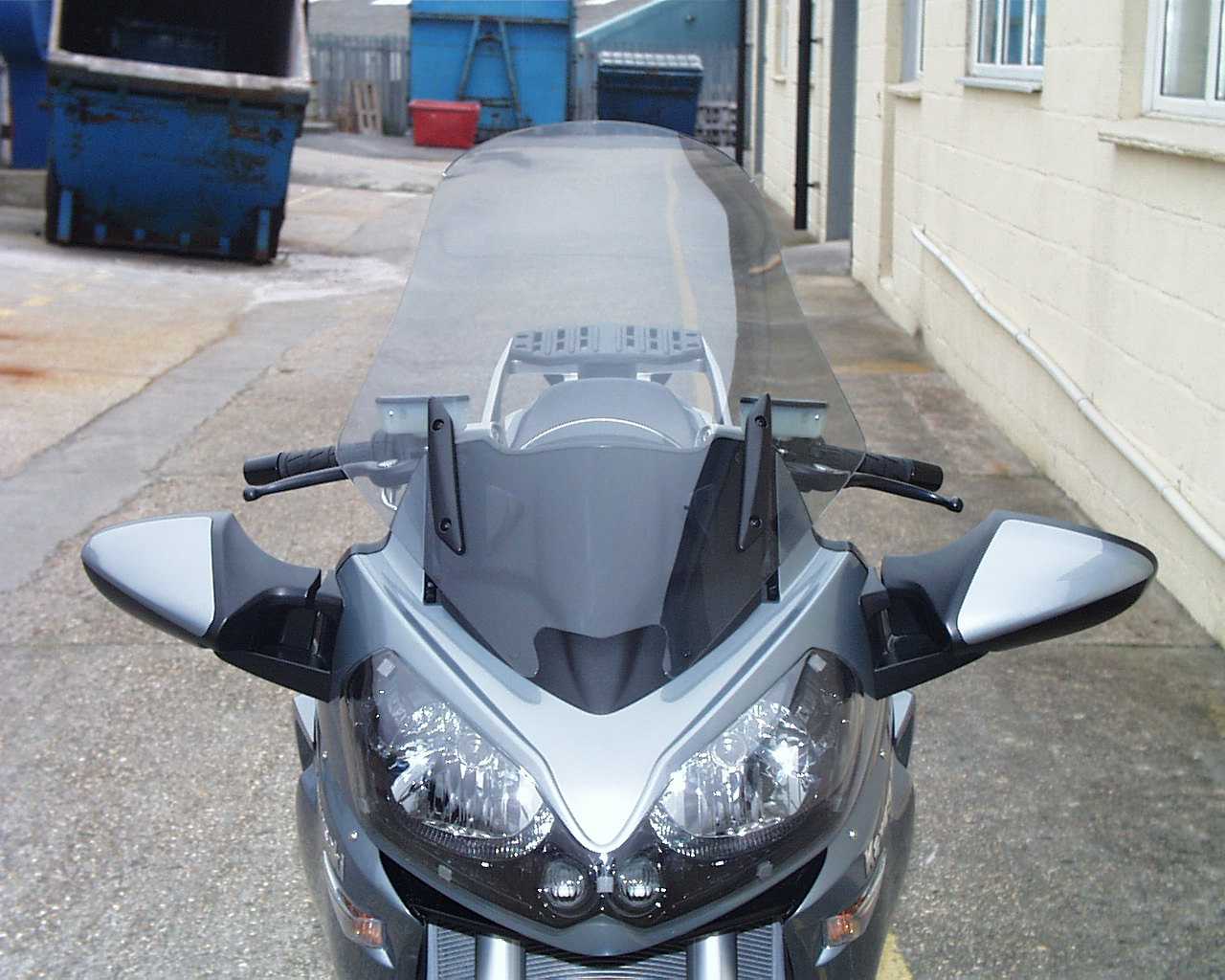 Kawasaki GTR 1400 2010on - Standard Screen