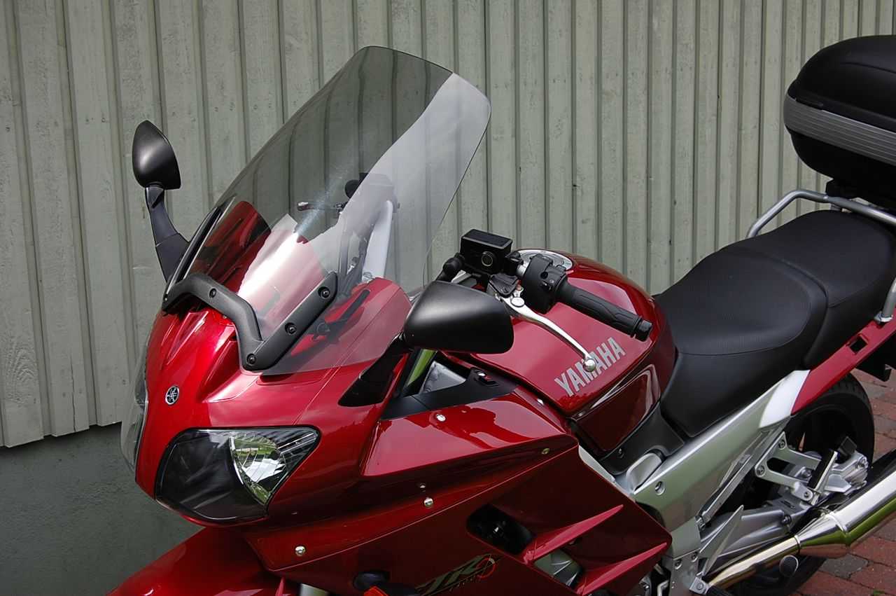 Yamaha FJR1300 2000-05 -Taller/Wider Screen
