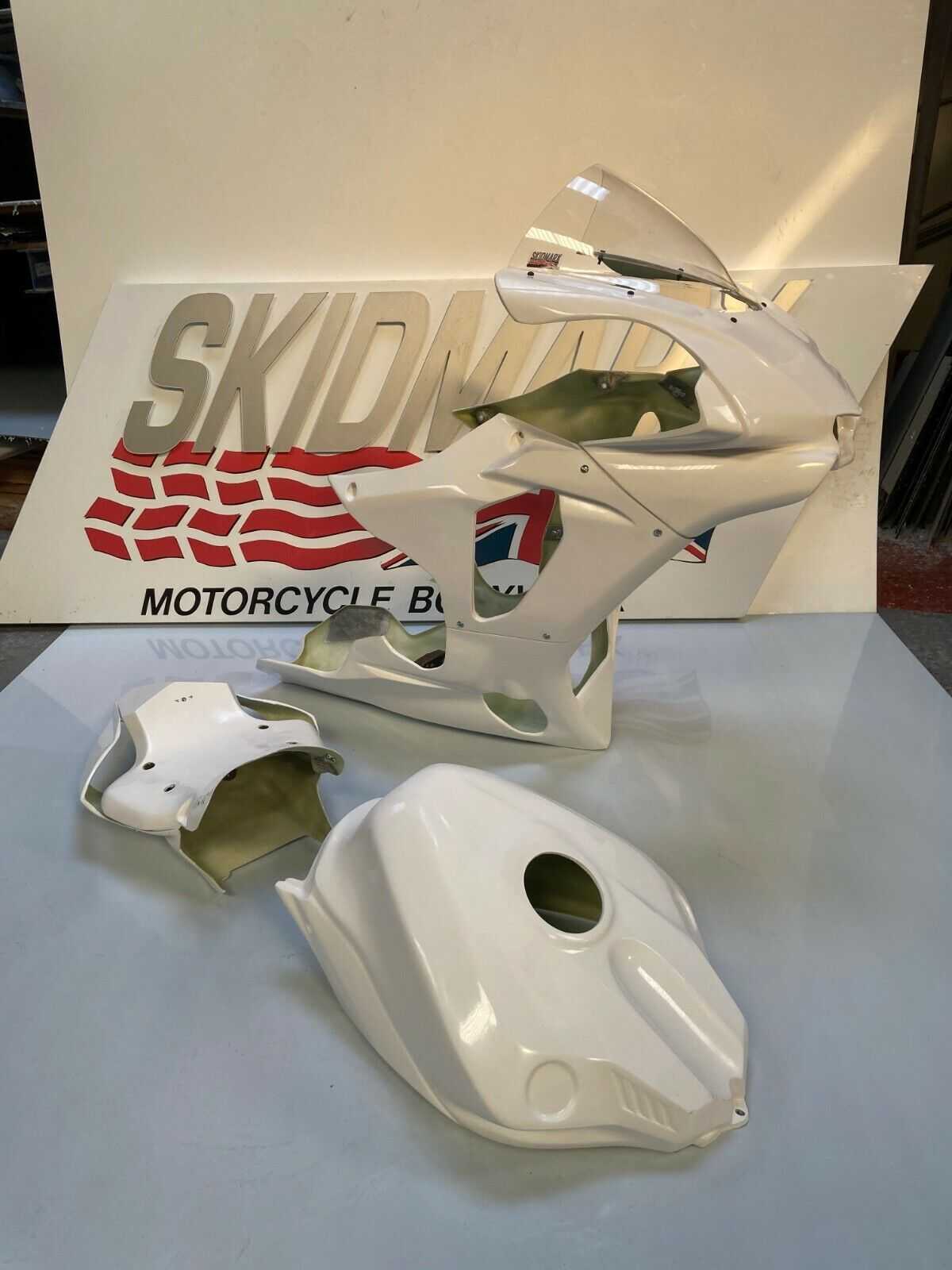 Yamaha YZF R1 2015+ - Full Race Fairing kit + extended tank cover