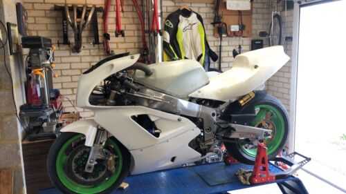 Kawasaki ZXR750 j-k 1991-92- Full Race Fairing