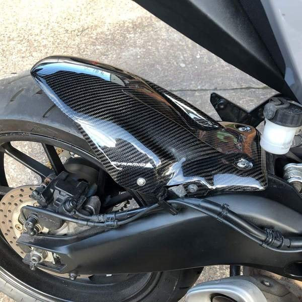 Pyramid Hugger | Carbon | Yamaha Tracer 900 | 900 GT 2018-2020