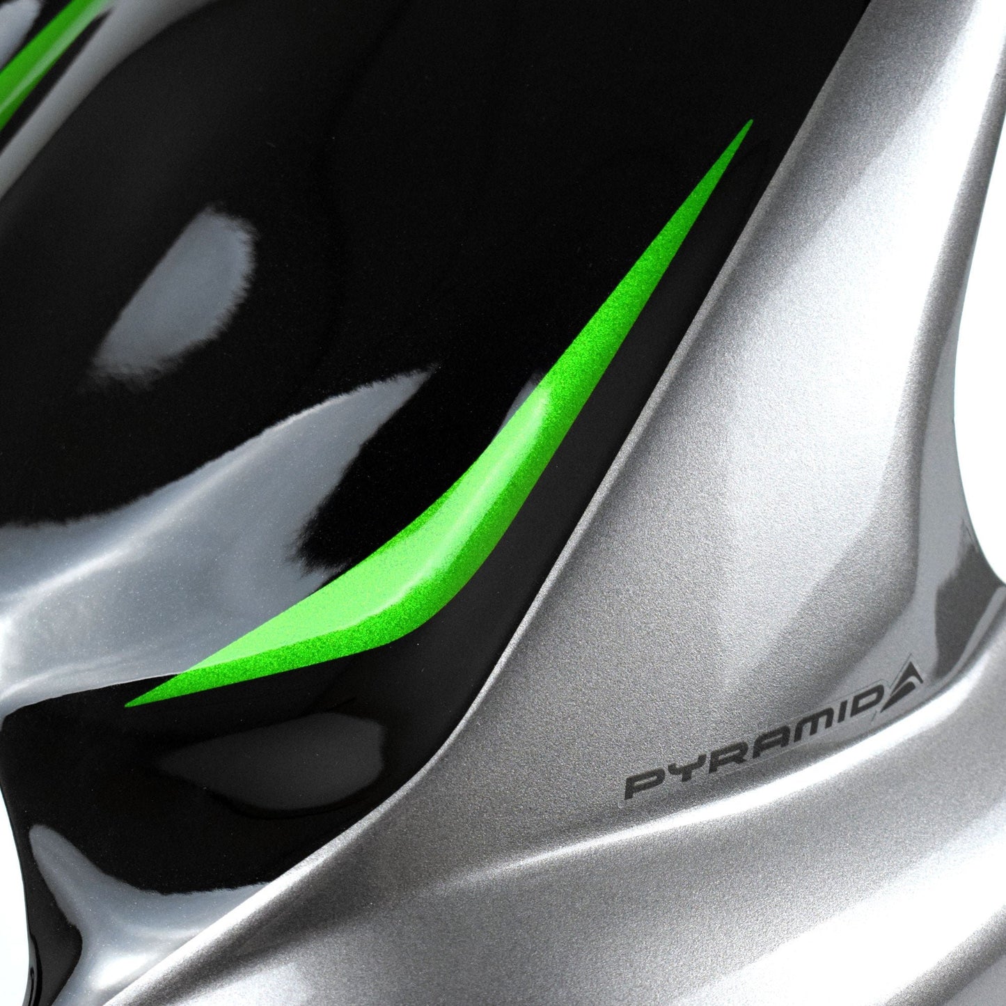 Pyramid Hugger | Matte Black / Metallic Graphite Grey / Metallic Diablo Black / Emerald Blazed Green (SE) | Kawasaki Ninja H2 SX