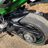 Pyramid Hugger | Matte Black / Metallic Graphite Grey / Metallic Diablo Black / Emerald Blazed Green (SE) | Kawasaki Ninja H2 SX