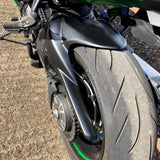 Pyramid Hugger | Matte Black / Metallic Graphite Grey / Metallic Diablo Black / Emerald Blazed Green (SE) | Kawasaki Ninja H2 SX